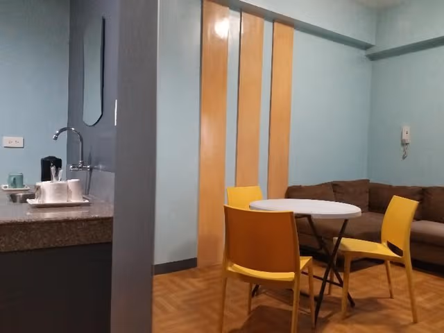 SUITE ONE BEDROOM
