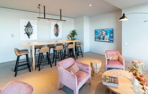 Luxury Two-Bedroom / Two Bathroom Apartments Harbour Views