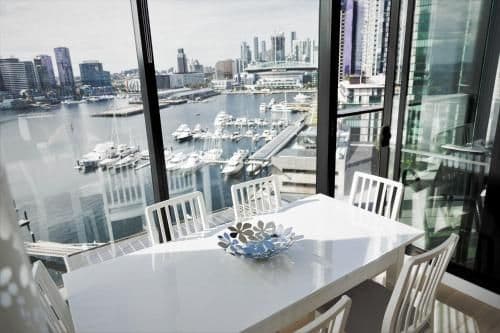 Luxury Two-Bedroom / Two Bathroom Apartments Harbour Views