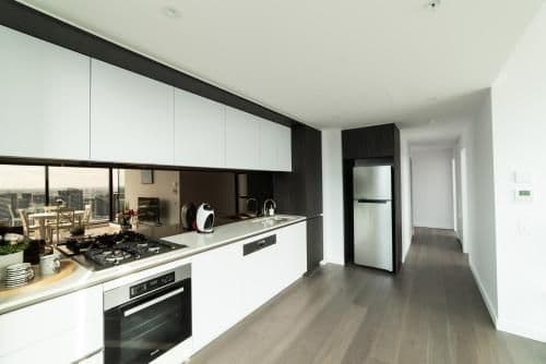 Sky High Two-Bedroom Two Bathroom Apartment with Harbour Views