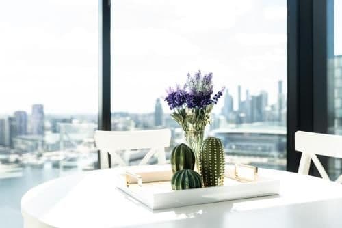 Sky High Two-Bedroom Two Bathroom Apartment with Harbour Views