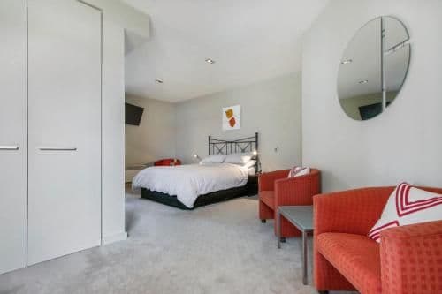 One-Bedroom House