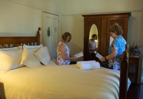 Deluxe Queen Suite