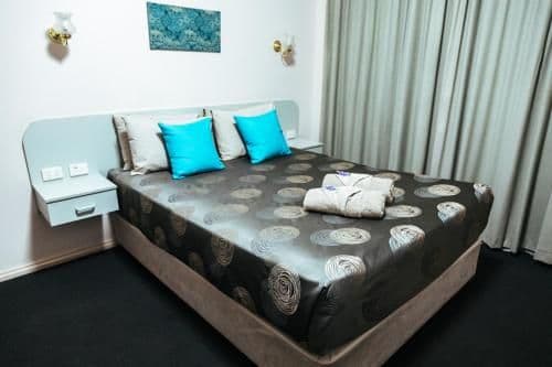 Deluxe Double Room with Extra Bed