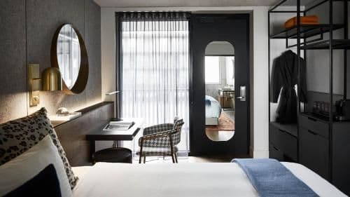 Standard King Room