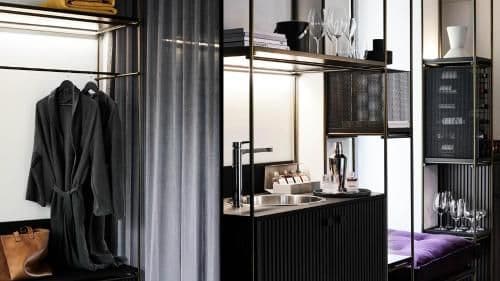Corner King Room