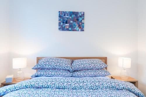 Classic Queen One-Bedroom Apartment