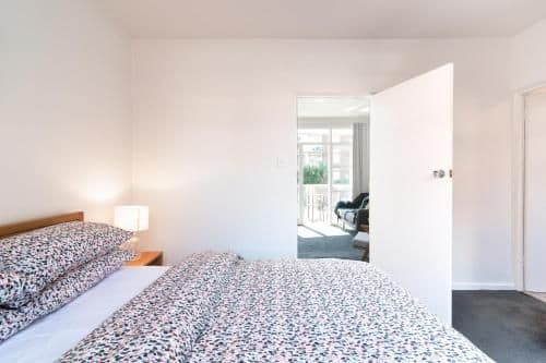 Classic Queen One-Bedroom Apartment