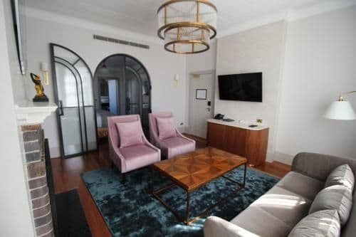 Suite