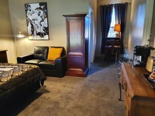 Superior King Room