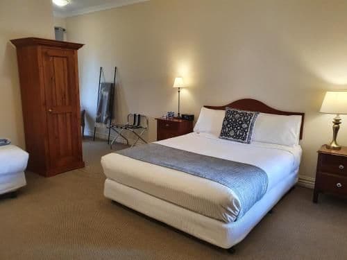 Double or Twin Room with Bathroom