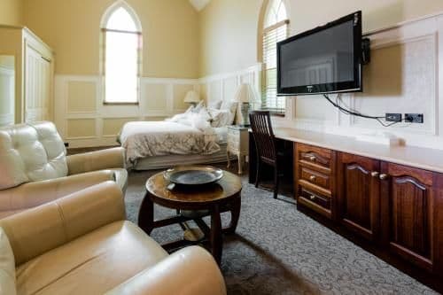 King Suite with Spa Bath