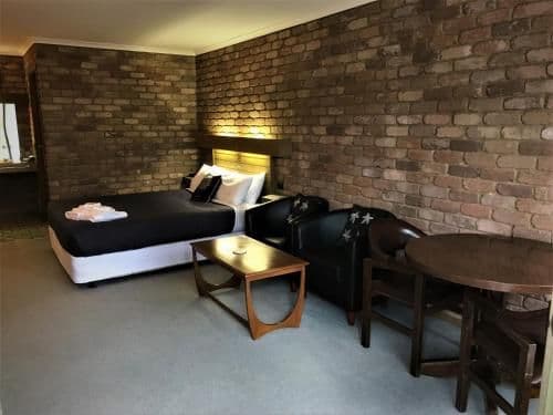 Standard Queen Room