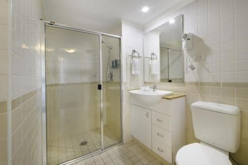 Deluxe One-Bedroom Suite