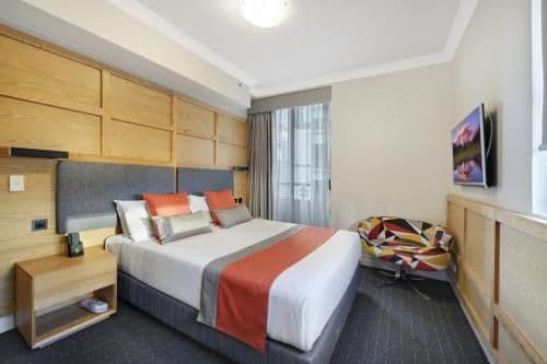 Superior One-Bedroom Apartment