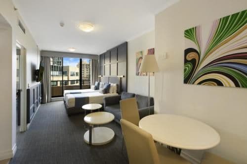 Superior One-Bedroom Apartment