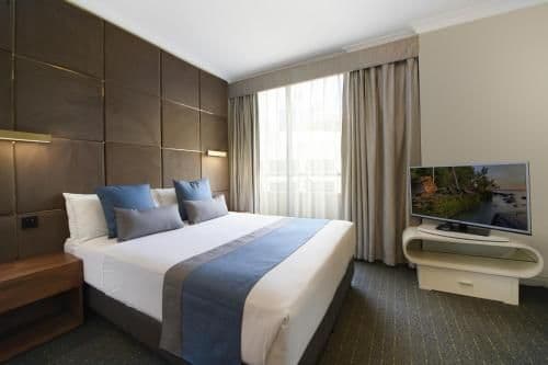 Superior One-Bedroom Apartment