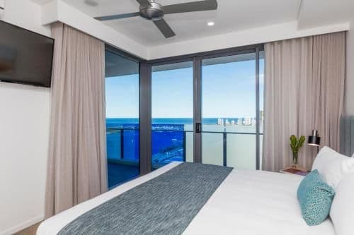 One-Bedroom Apartment - FREE Parking