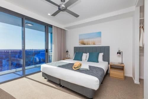 Two-Bedroom Apartment - FREE Parking