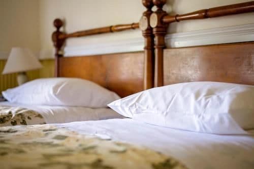 Double or Twin Room with Bathroom