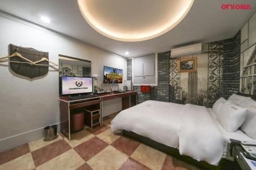 Large Double Room