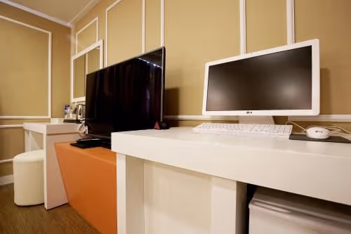 Queen Room