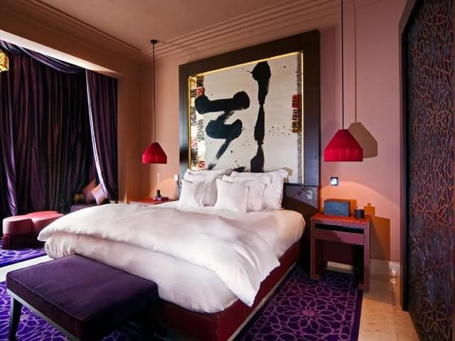 SUITE EXECUTIVE
