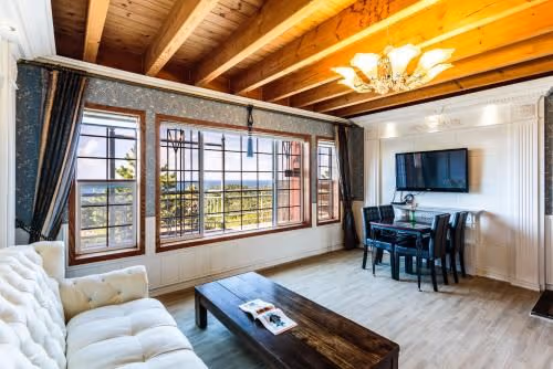One-Bedroom Suite