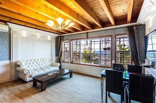 One-Bedroom Suite