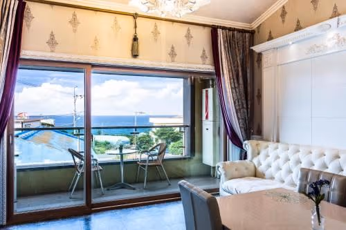 Deluxe Double Room with Balcony and Sea View