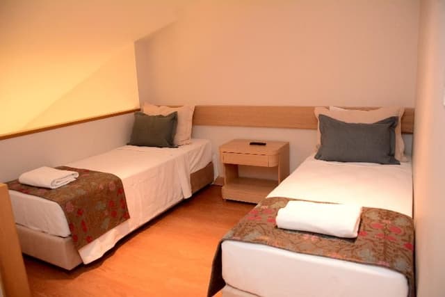 FAMILY ROOM DUPLEX