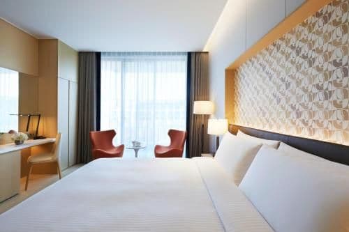 [Lounge Special] Deluxe King Room - Camellia hill 2 ticket + Lounge set