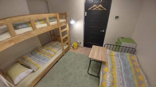 Bunk Bed in Mixed Dormitory Room