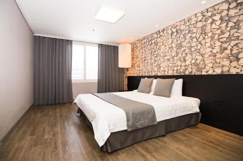 Deluxe Double Room 29 PY - Condo Type