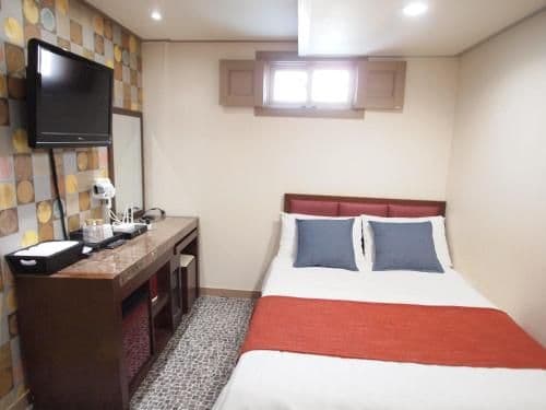 Double Room with Private Bathroom
