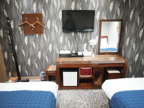 Quadruple Room with Private Bathroom