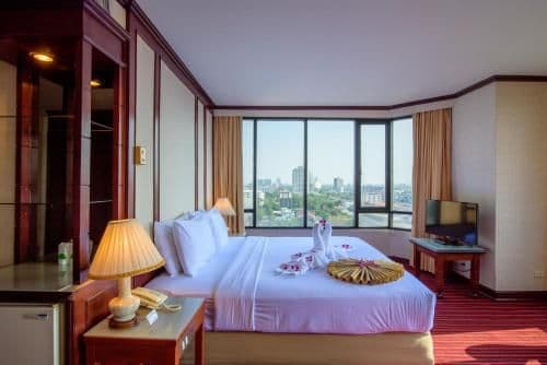Deluxe King Room