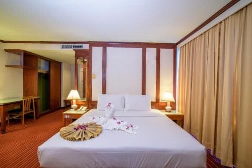 Deluxe King Room