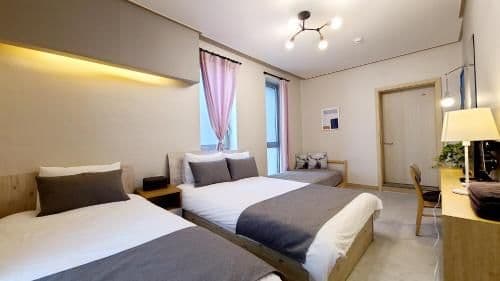 Deluxe Triple Room