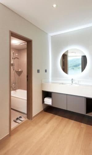 [Pet Friendly] Sky Royal (High Floor, Air-dresser, Free Mini bar)