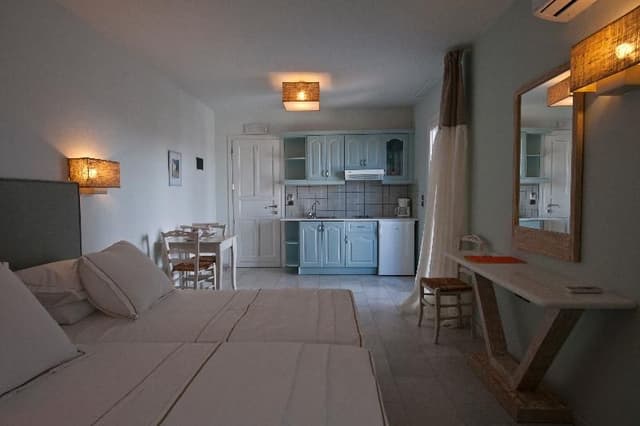APARTMENT DELUXE WITH BALCONY