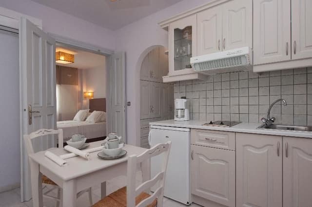 APARTMENT ONE BEDROOM