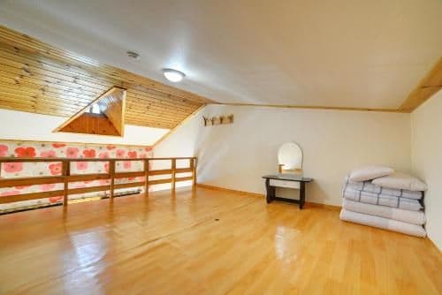 Duplex Family Room (6 adults)