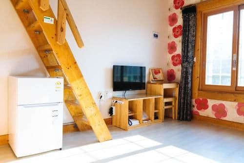 Duplex Family Room (6 adults)