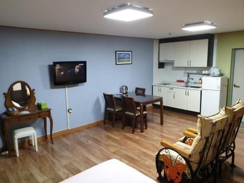 One-Bedroom House