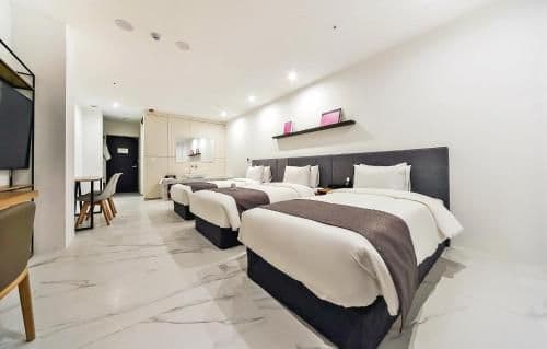 Triple Room