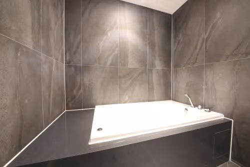 Suite with Spa Bath