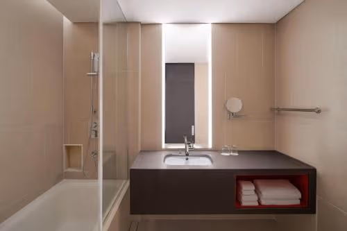 Executive Premier, Executive lounge access, 2 Double