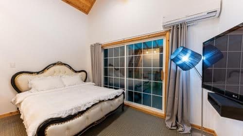 Double Room with Mountain View