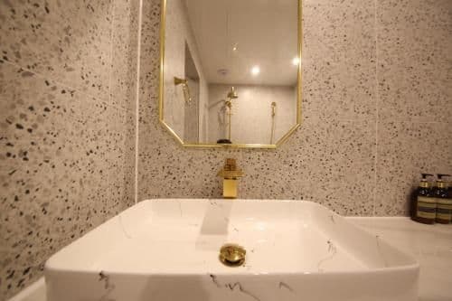 Deluxe Double Room with Bath